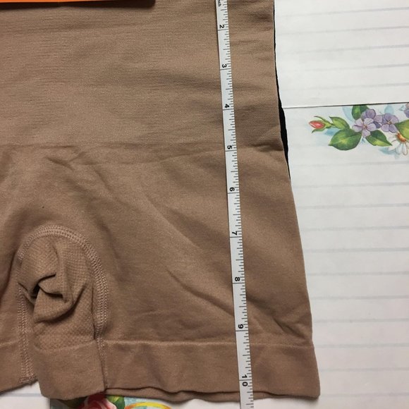 Warner's All-Day Shaping 2-Pack Boyshort (Small) - Picture 10 of 16